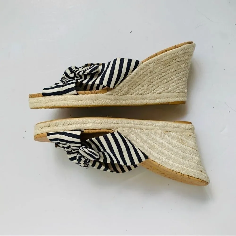 CHICOS BLUE CREAM NAUTICAL ESPADRILLE WEDGE SANDAL